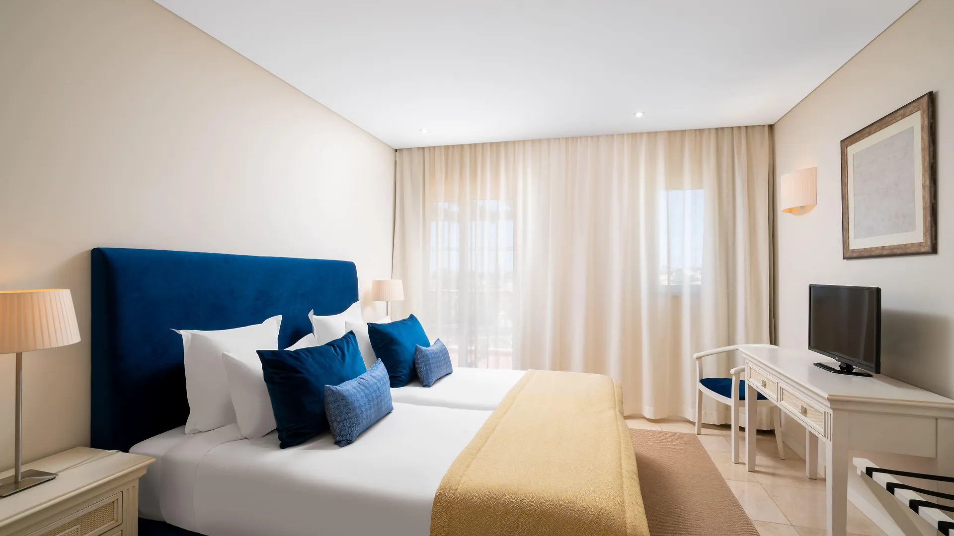 Monte Santo Resort Carvoeiro   Carvoeiro (Lagoa)